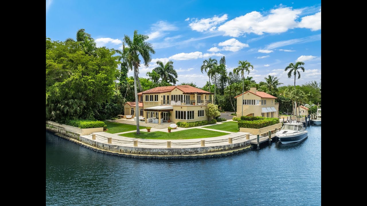 The Jills Zeder Group presents 185 Cocoplum Rd, Coral Gables, FL 33143, USA