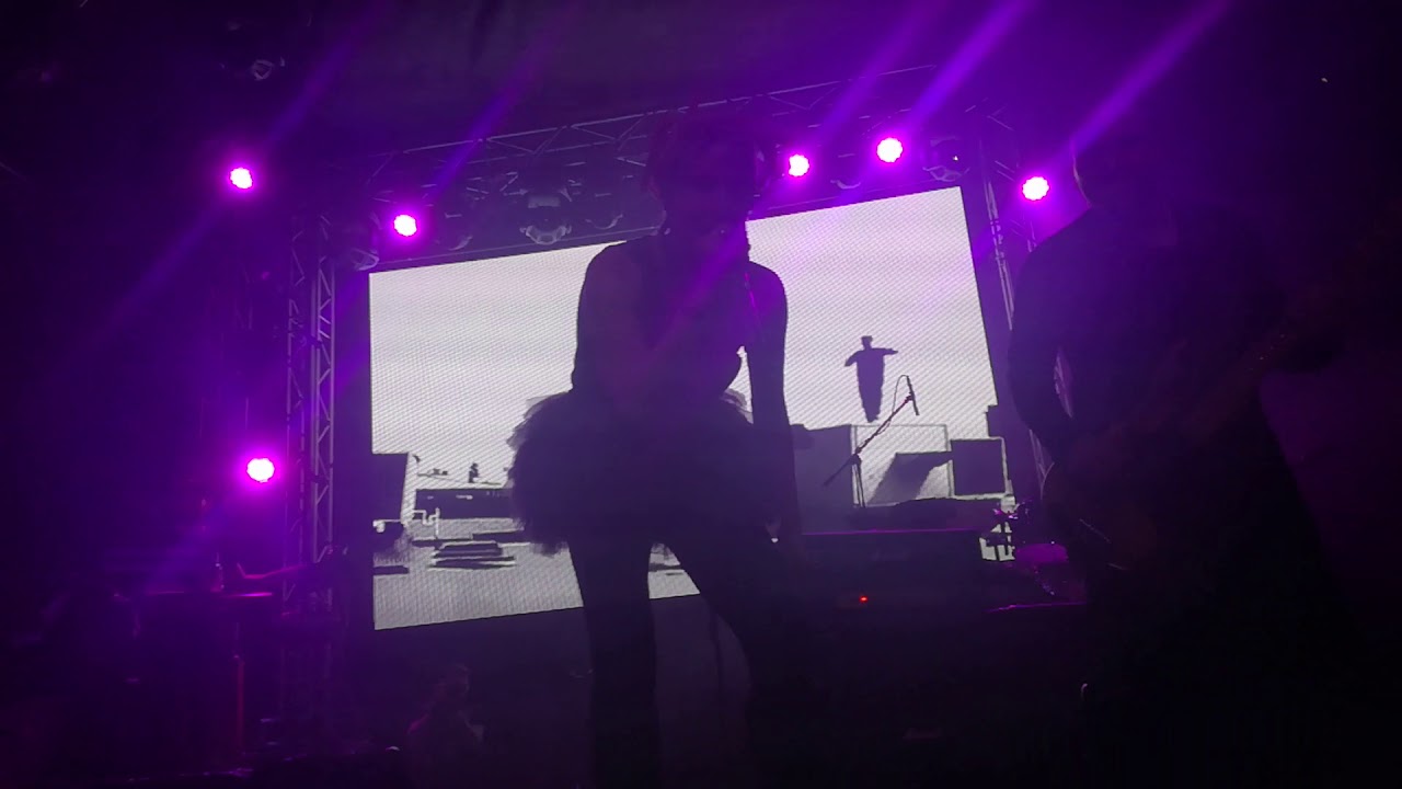 camera iphone 8 plus apk Anna and the barbies concert (nyuszika) Barba Negra Music Club 2017.11.25