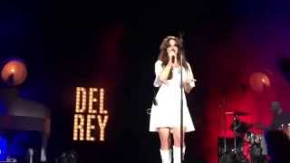 Lana Del Rey - Florida Kilos - Cruzan Ampitheatre West Palm Beach - Endless Summer Tour Resimi