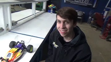 Taking a Look Inside TLR Driver Aaron Kothman TLR Elite car. #DriveTLR  #BeachHobbies #RcVitals