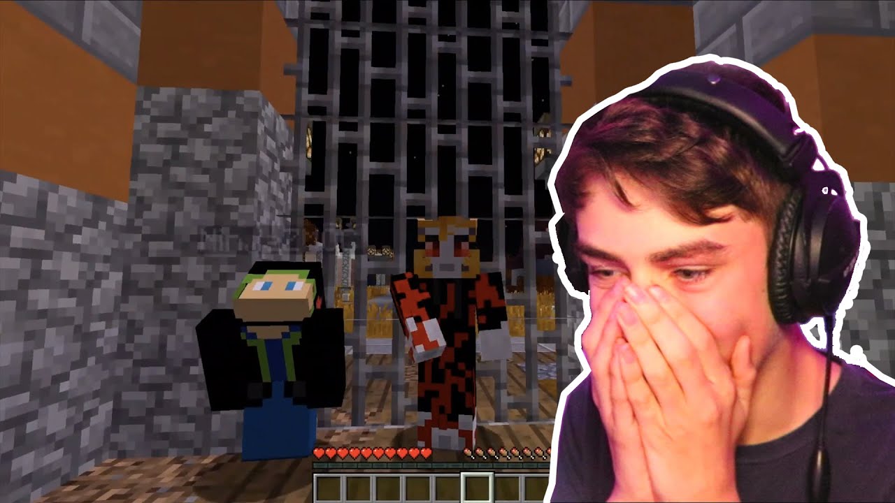 I reacted to my OLD HALLOWEEN VIDEOS...