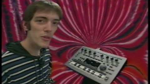 Roland JP 8000 synth and MC-303 Groovebox Demonstration