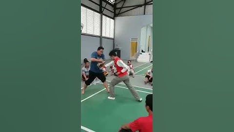 Tes sip beladiri polri melumpuhkan serangan pukulan kearah kemaluan menggunakan tangan kosong