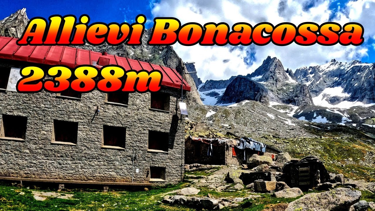 Rifugi Allievi e Bonacossa 2385m Val Masino #trekking  Valtellina #Trekking Lombardia #Italy
