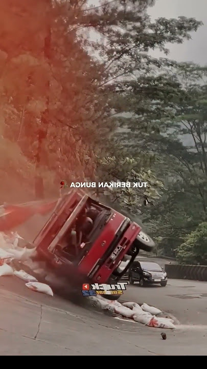KU SUDAH MENCOBA #truck #accidentnews #ai #automobile #tanjakansitinjaulauik