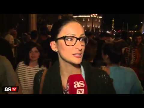 احتفالات جمهور الريال في ساحة سيبيلس عقب التأهل لنهائي دوري ابطال اوربا