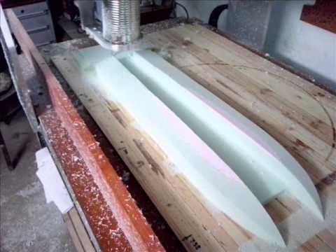 Catamaran RC model hull milling - YouTube