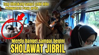 Sholawat Jibril membawa rezeky..!!! subhanallah suara Wulan pengamen jalanan merdu banget