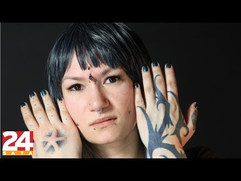 Video: Kako Sam Se Oslobodio Tetovaže I Piercings Na Tijelu