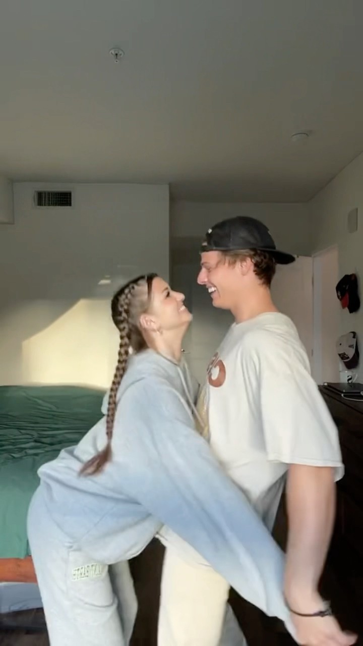 Wait for it… #funny #relatable #shorts #short #love #couple #school #prank