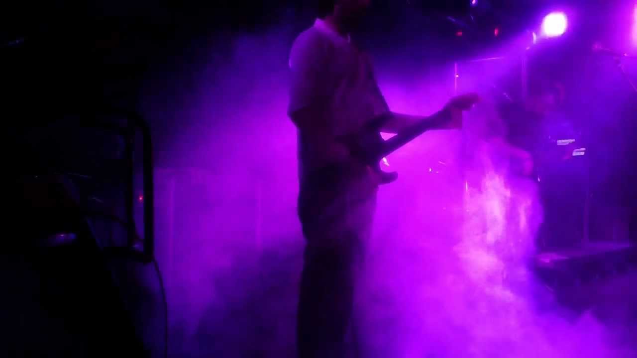 Mistreated - PURPLE NIGHT - Blitz Live Music Pub 01/02/2013