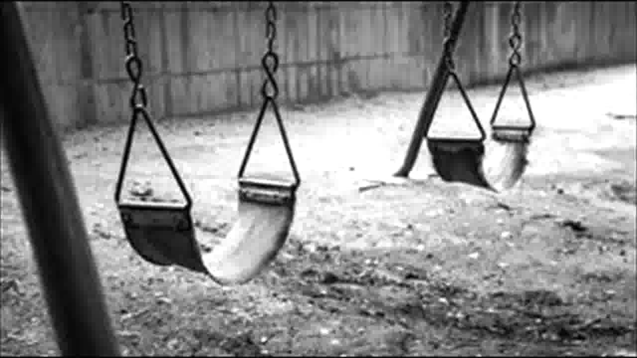 Woman Found Pushing Dead 3 Year Old Son in Swing - YouTube