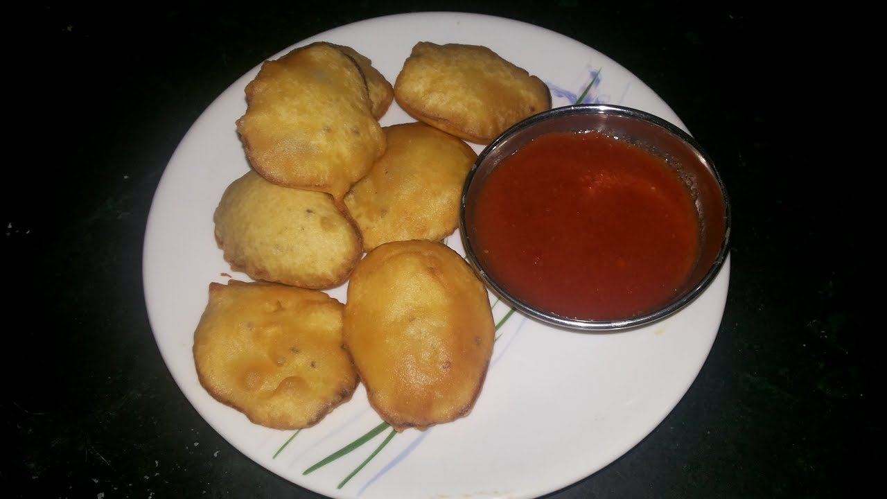 How to make Aloo pakoda | Aloo Pakora | Aloo Bajji  | Potato Fritters | Indian Street Food (Khana pakana)