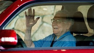Why Warren Buffett Is Paying Cash for Precision Castparts Why Warren Buffett Is Paying Cash for Precision Castparts
