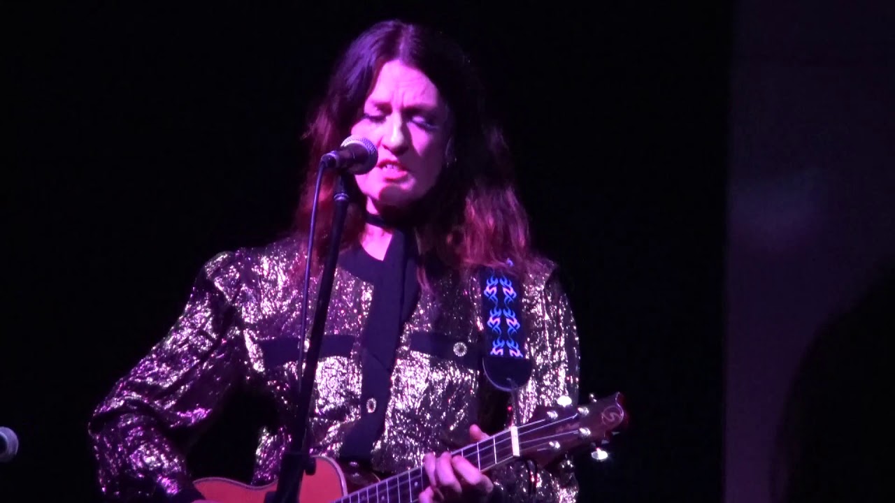 Alannah Russack with a Beautiful song performance. - YouTube