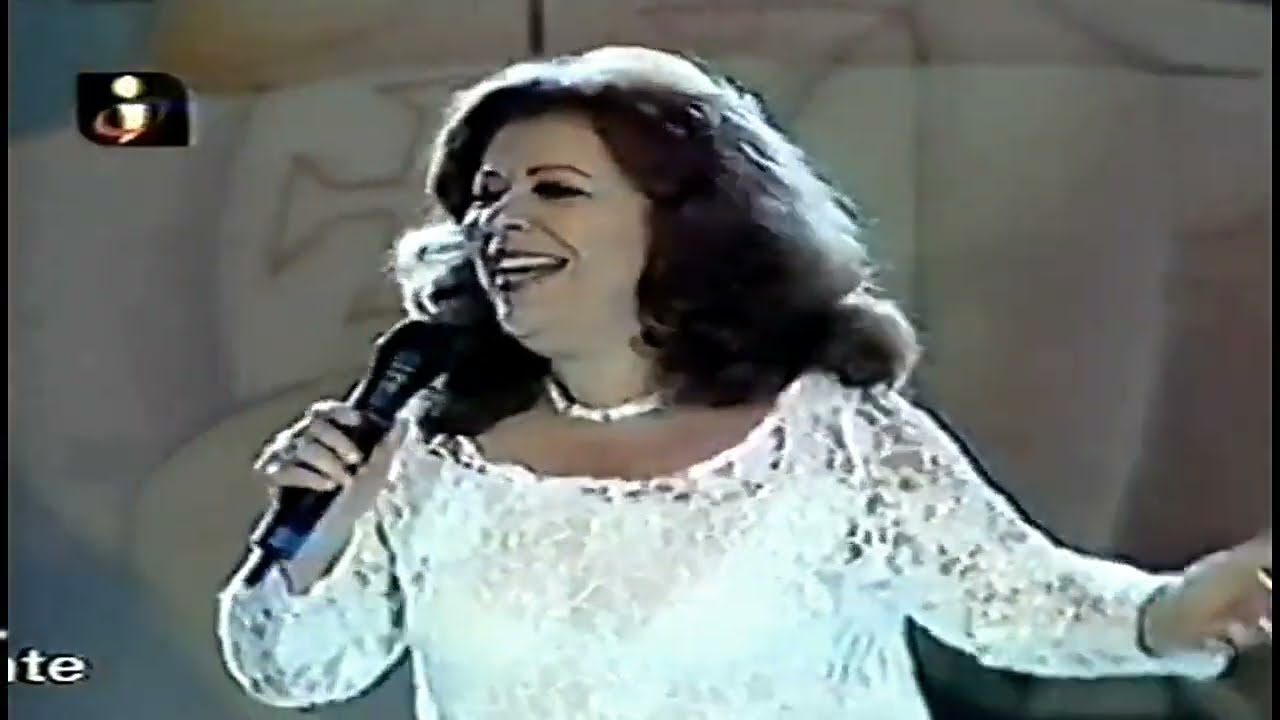 BETH CARVALHO AO VIVO - ÁGUA DE CHUVA NO MAR - 2001