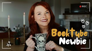 I'm a bit lonely.... so I joined Booktube! | BOOKTUBE NEWBIE TAG 📚