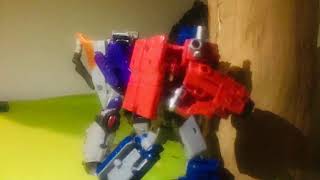 Optimus vs Galvatron ( Transformers stop motion)