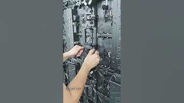 Technicians are installing the EA500C3 LED Hire display, do you expect the finished product?