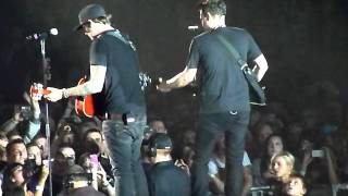 Blink-182 - Wasting Time (Acoustic) [Live in Manchester 15th June 2012] HD chords