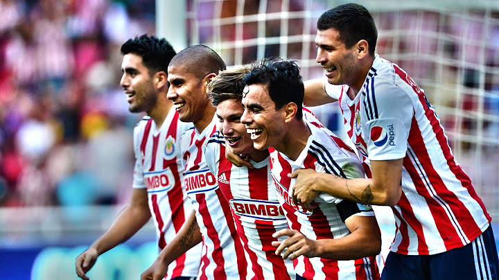 Chivas goleó 3-0 a Leones Negros en el Apertura 2014