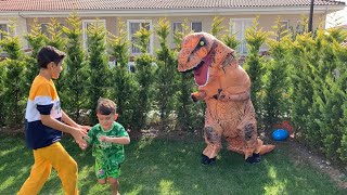 Yusuf Devasa Dinazorun yumurtalarını kaçırmaya çalışıyor ama dinazor t-rex çok kızıyor😱🦖