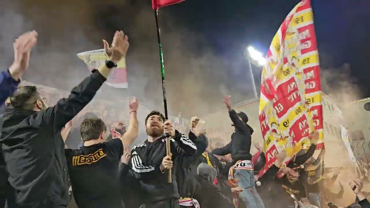 ... e canteremo fino a quando avremo fiato in gola .... e vai Messina facci un gol ....