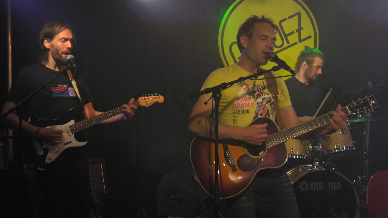 113: Suspicious Minds