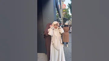 تجربه اجتماعيه لبس الحجاب البنت انصدمت من جمال الحجاب 