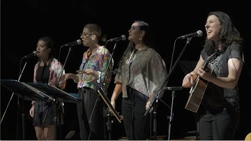 Annabelle Chvostek – STRING OF PEARLS (Live in Montevideo)