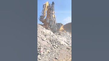 What is used to split rocks? #rocksplitter #excavator #mine #lieyan #quarrying