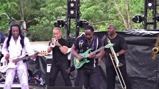 Earth, Wind & Fire - That's The Way Of The World (Wanee 2015) chords