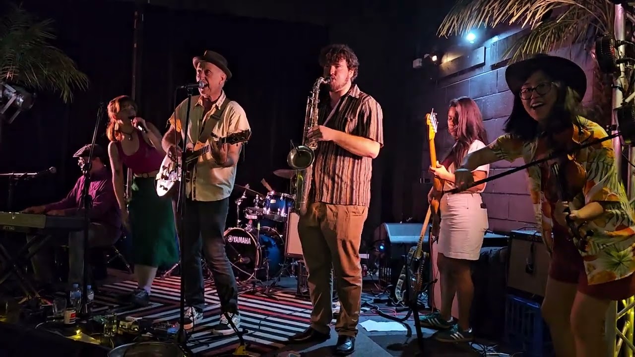 Can't catch me, by Revelation Groove 