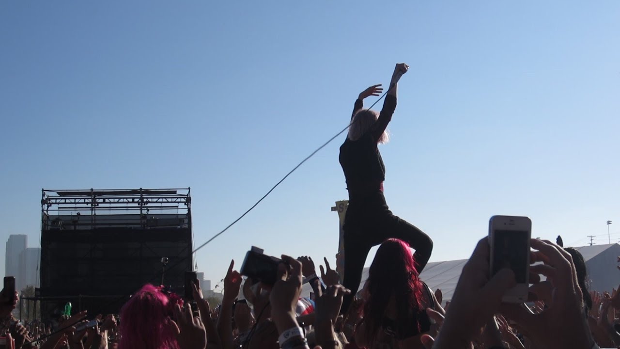Crystal Castles - Alice Practice & Black Panther - HARD Summer 2013