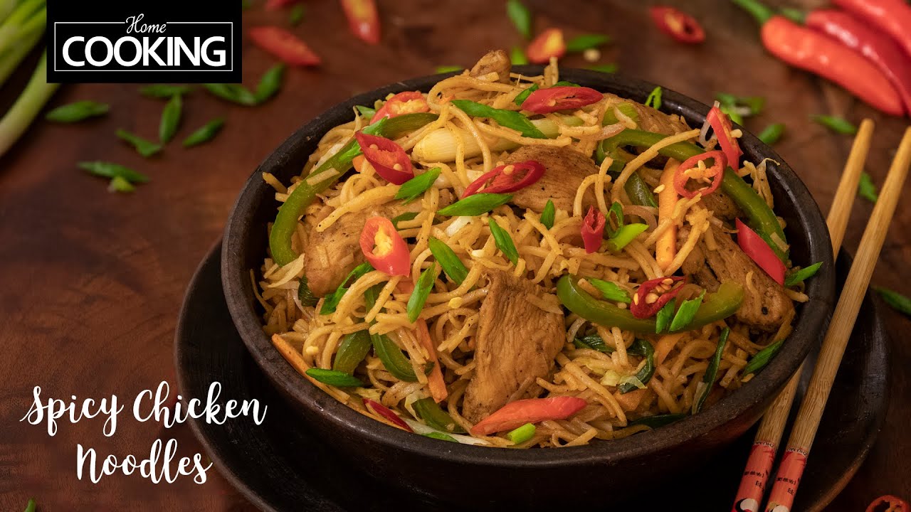 Chicken Noodles Recipe/ Chicken Hakka Noodles/ Street Style Chicken Noodles  