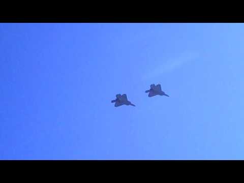 USAF F-22 Raptor, Fly By