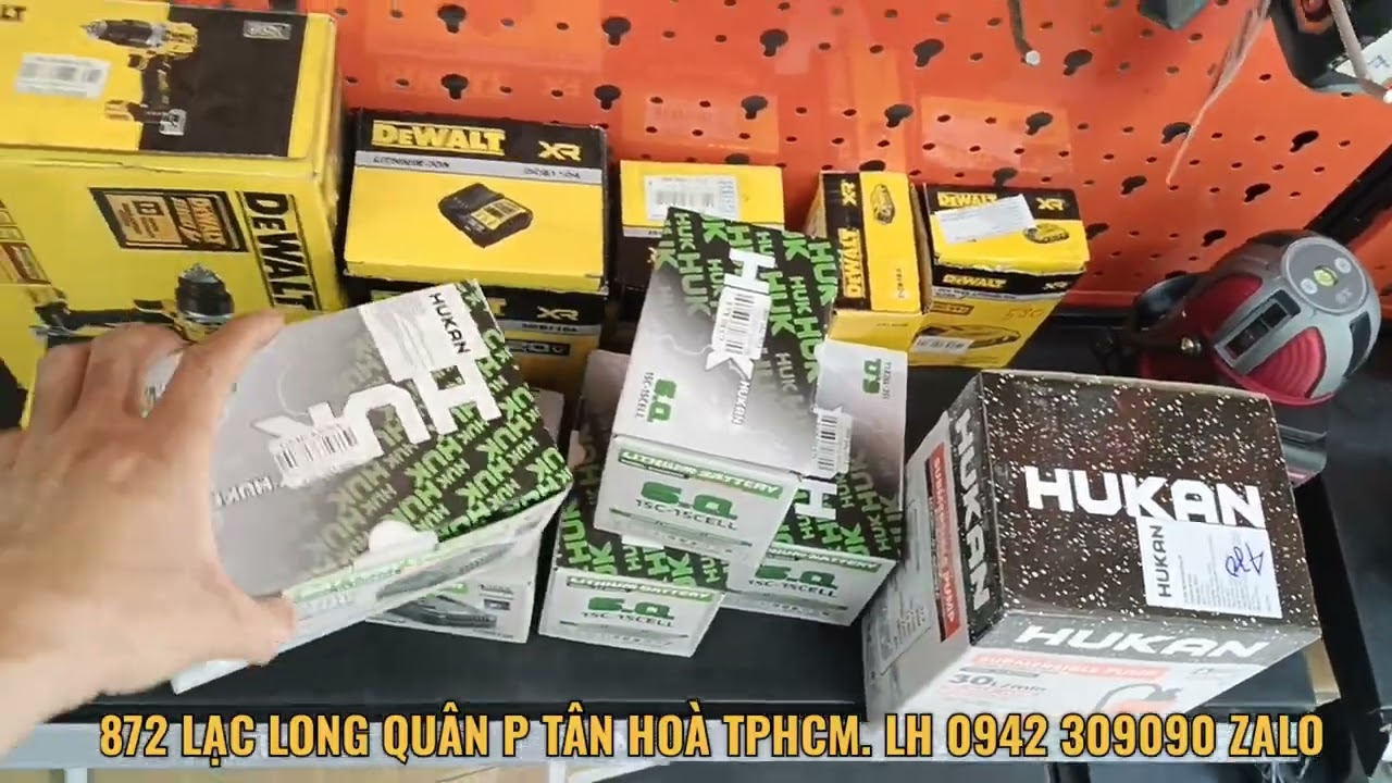 Sản phẩm Hukan giá rẻ bình dân, trưng bày dễ xem