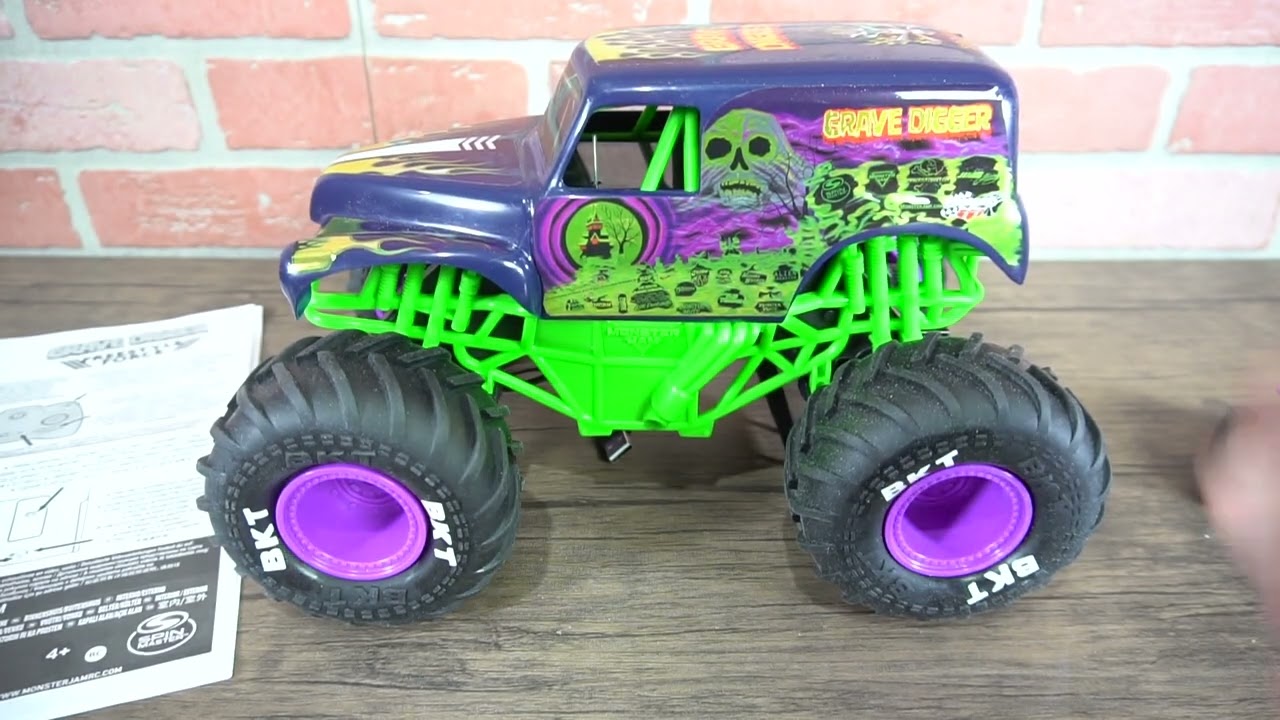 Monster Jam, Grave Digger Freestyle Force, R/C Monster Truck 1:15