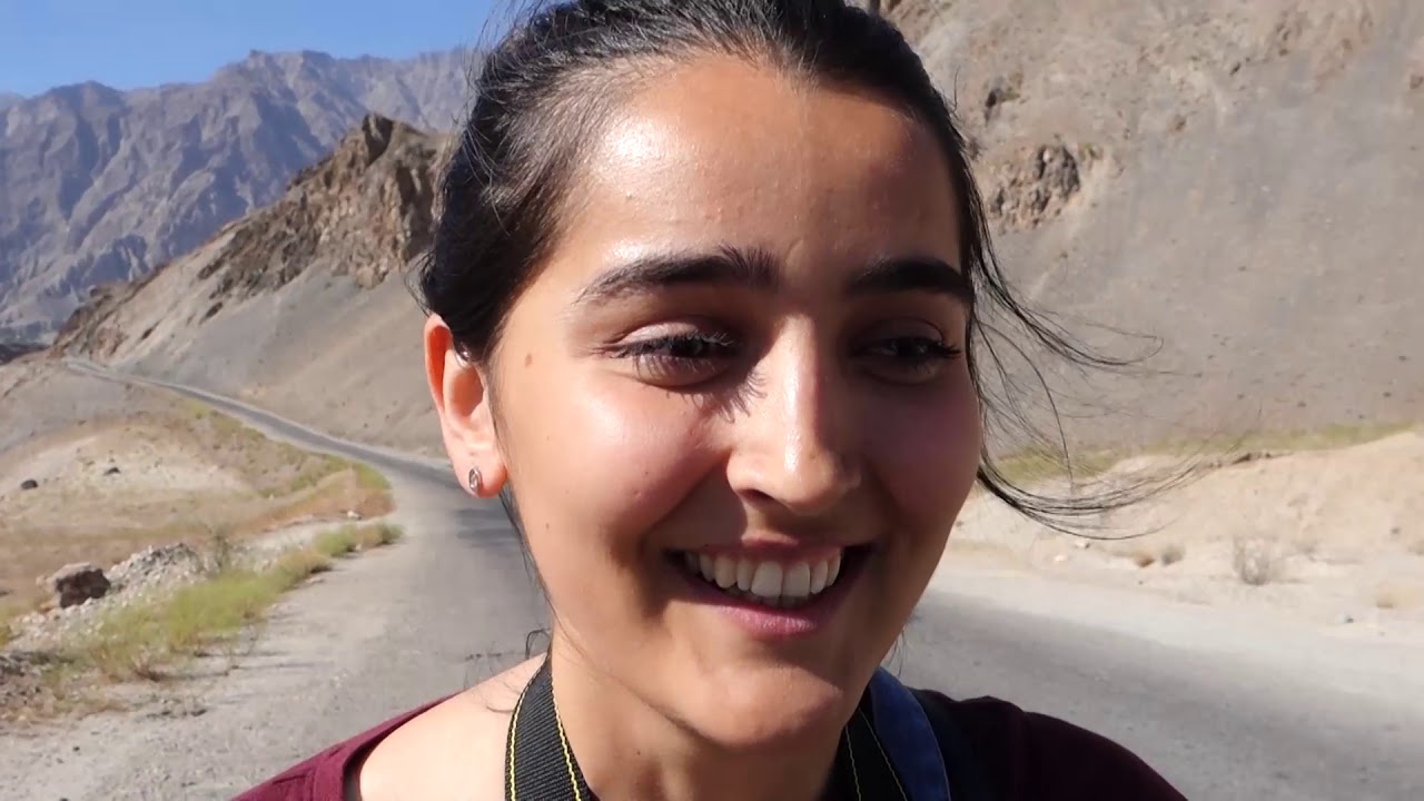 Таджикский ютуб. Ютуб Таджикистан. Таджик путешествует фото. Путешествие Таджикистане ютуб девушкой.