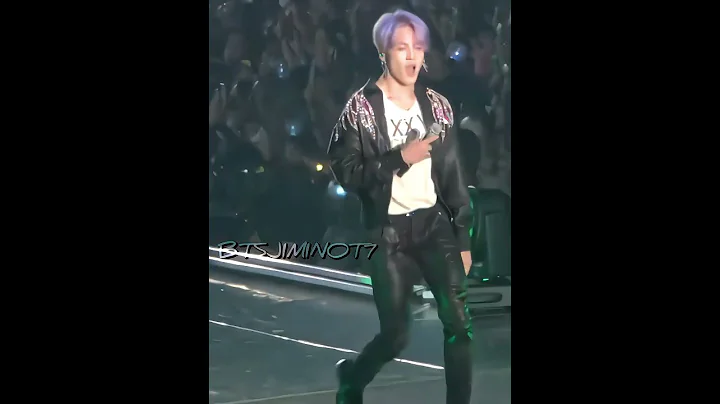 Jimin mic flip's aura just😎🔥