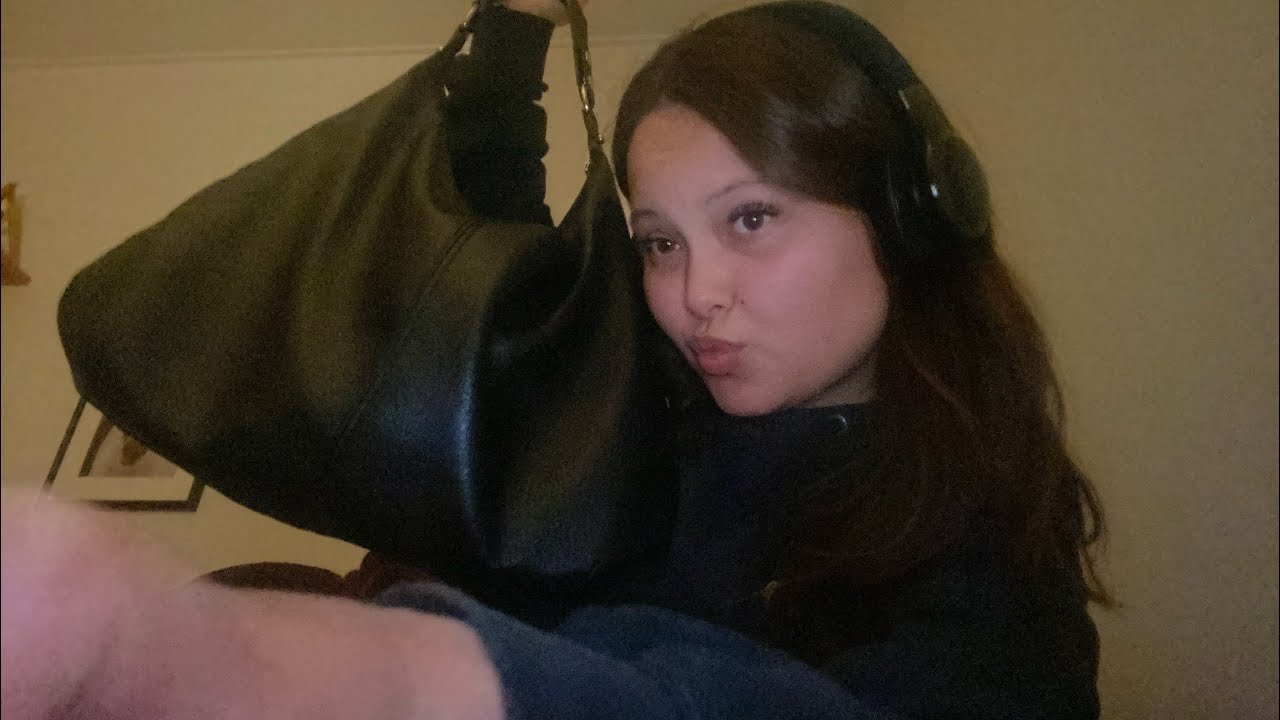 ASMR | What’s in my bag👜