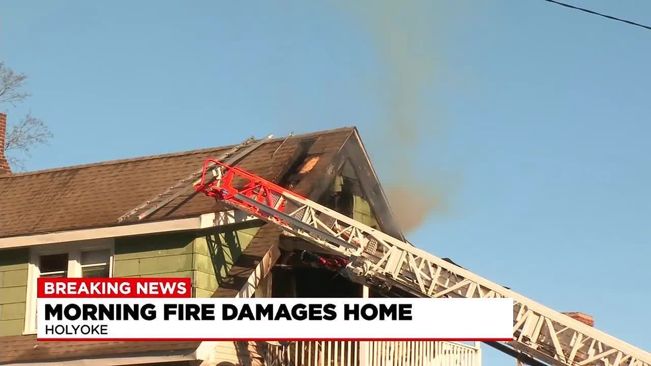Crews battle fire on Walnut Street in Holyoke - YouTube