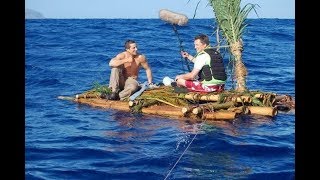 Втроём на небольшом плоте среди океана без еды и воды!!! | Raft выживание #1