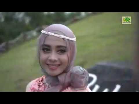 Bheres Kerrong  vocal fatim zein Dan Husein