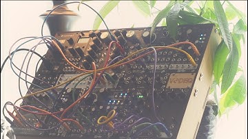Making music with eurorack??? ( Qubit Chord v2/Surface + Data bender + Versio) // Patch Log 004
