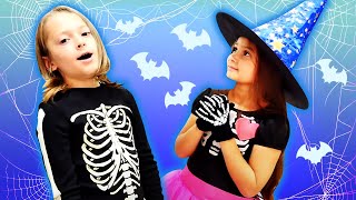 Selina E Il Fratellone Vanno Alla Festa Di Halloween. Giochi Divertenti Per Bambini E Bambine