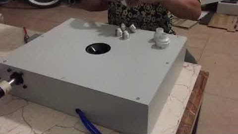 LED bulb cap crimping punching machine for E27 B22 E14 bulb cap base holder crimping punching