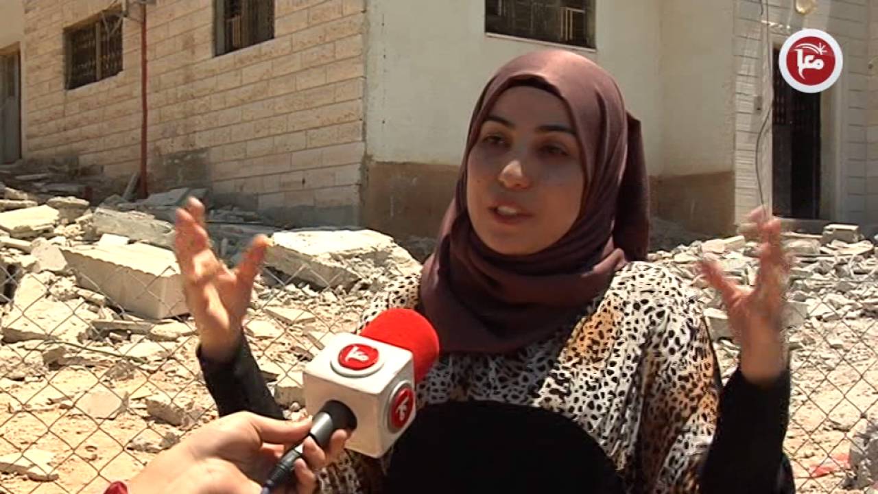 تقرير دعاء يحيى تفجير وهدم منزلي ابناء العم مخامرة في يطا 4 8 2016