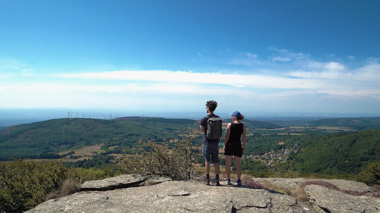 Randonnée silencieuse en couple au Pic de Nore, Montagne Noire