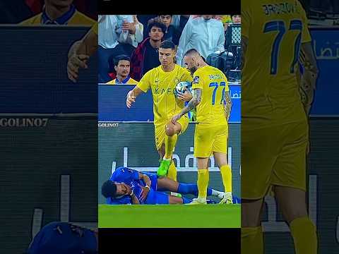 Ronaldo Messi Vs Defenders 